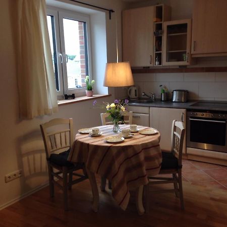 Gemuetliche, Grosszuegige Ferienwohnung Salzhausen Exterior foto