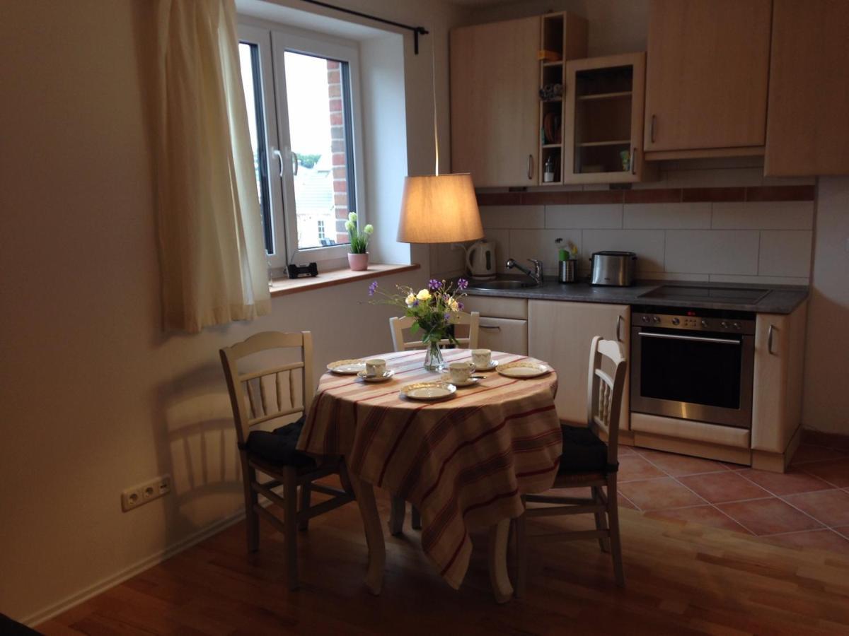 Gemuetliche, Grosszuegige Ferienwohnung Salzhausen Exterior foto